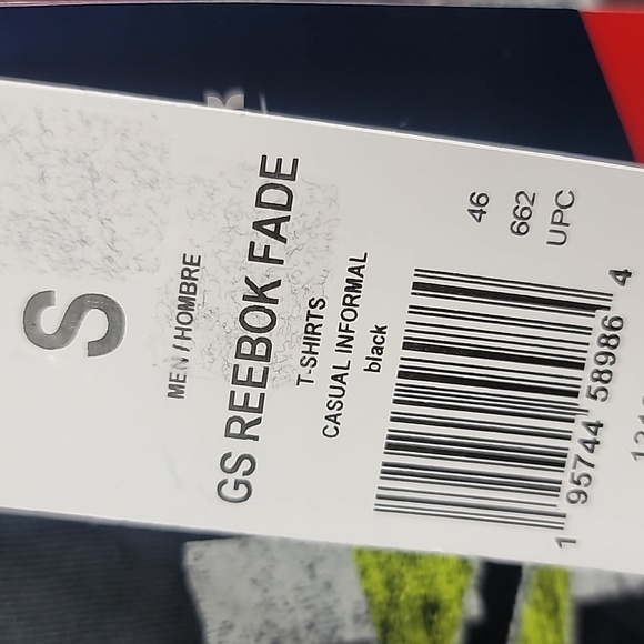 Reebok tee shirt size small new nwt - Picture 3 of 4